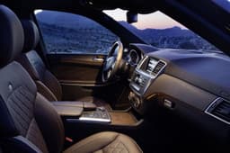 New Mercedes-Benz GL-Class